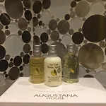 Pensión Augustana House And 4*
