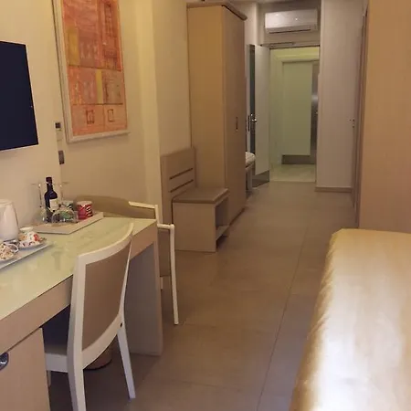 Pensionat Augustana House And 4*