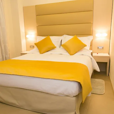 Augustana House And 4* Rom