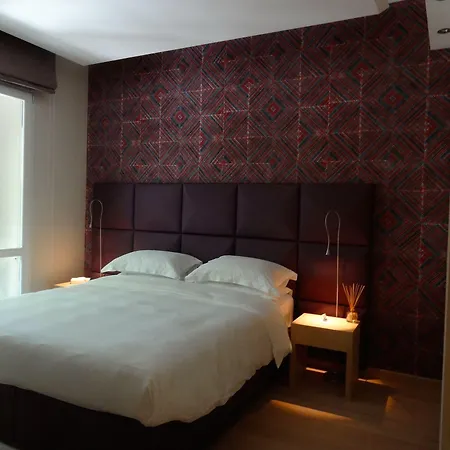 Augustana House And 4*