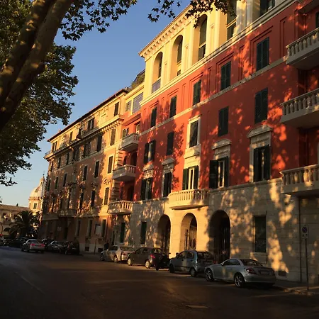 Augustana House And 4* Rom