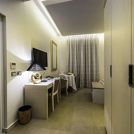 Augustana House Rome