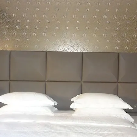 Guest house Augustana House 2*