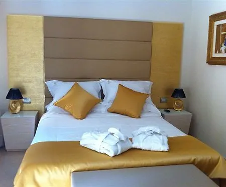 Augustana House 2*