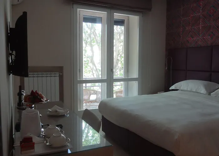 Augustana House And 4* Rome