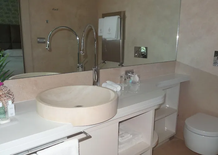 Augustana House And Gasthuis