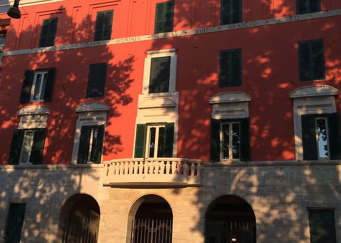 Augustana House And Rome