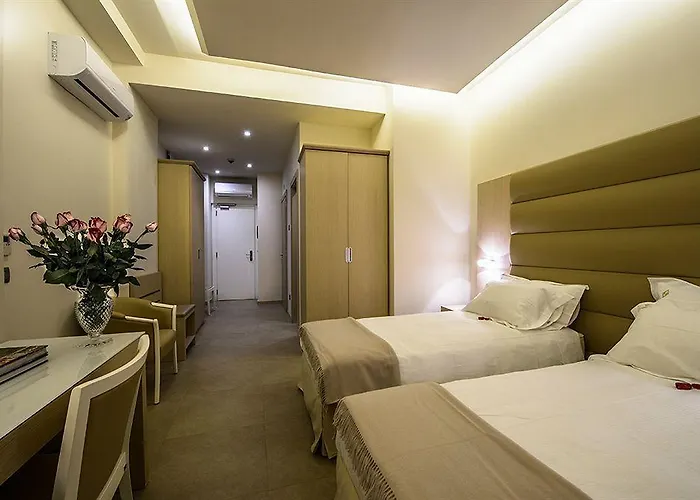 Augustana House And 4*